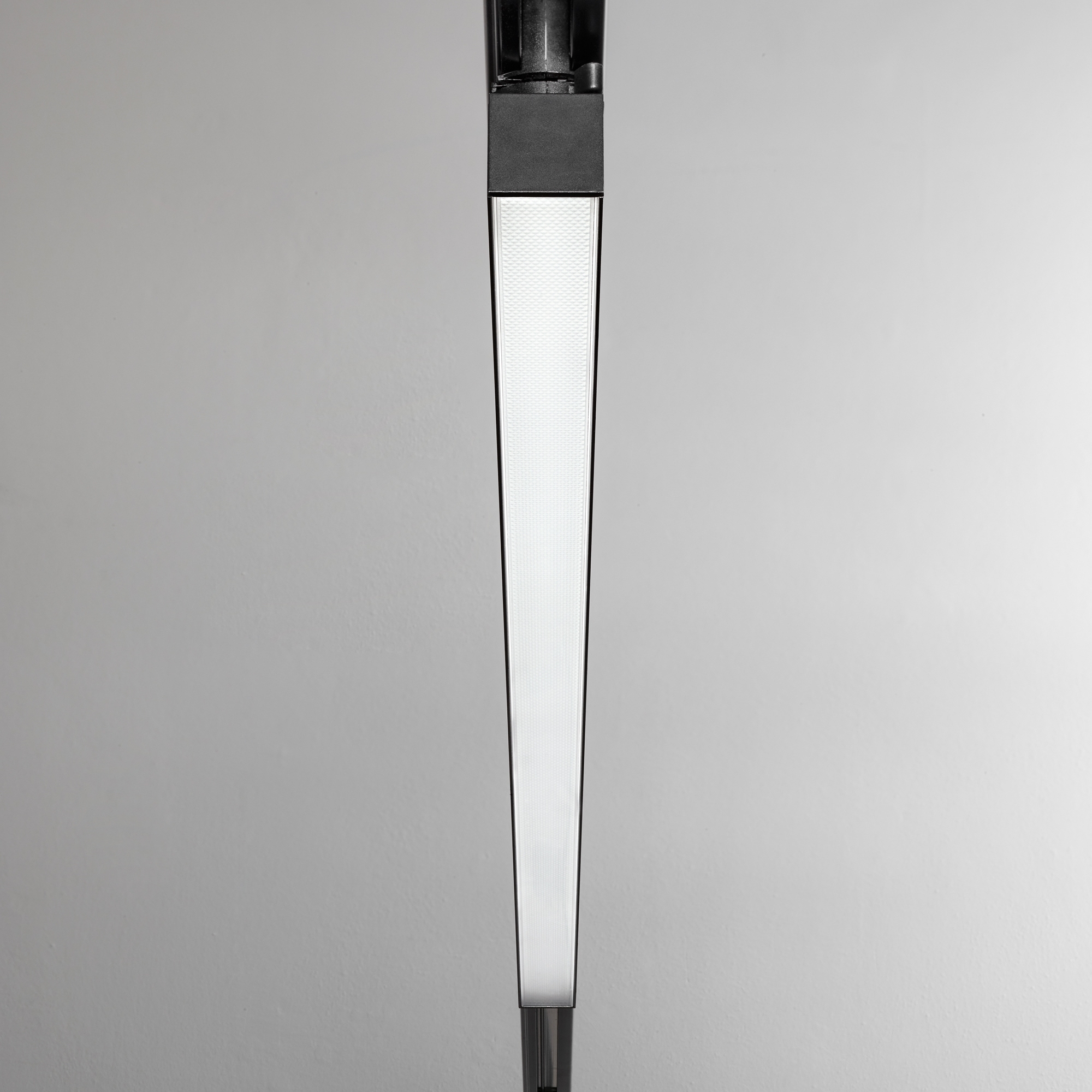 DISPLAY UGR D1595 ON-OFF 3000K BIANCO