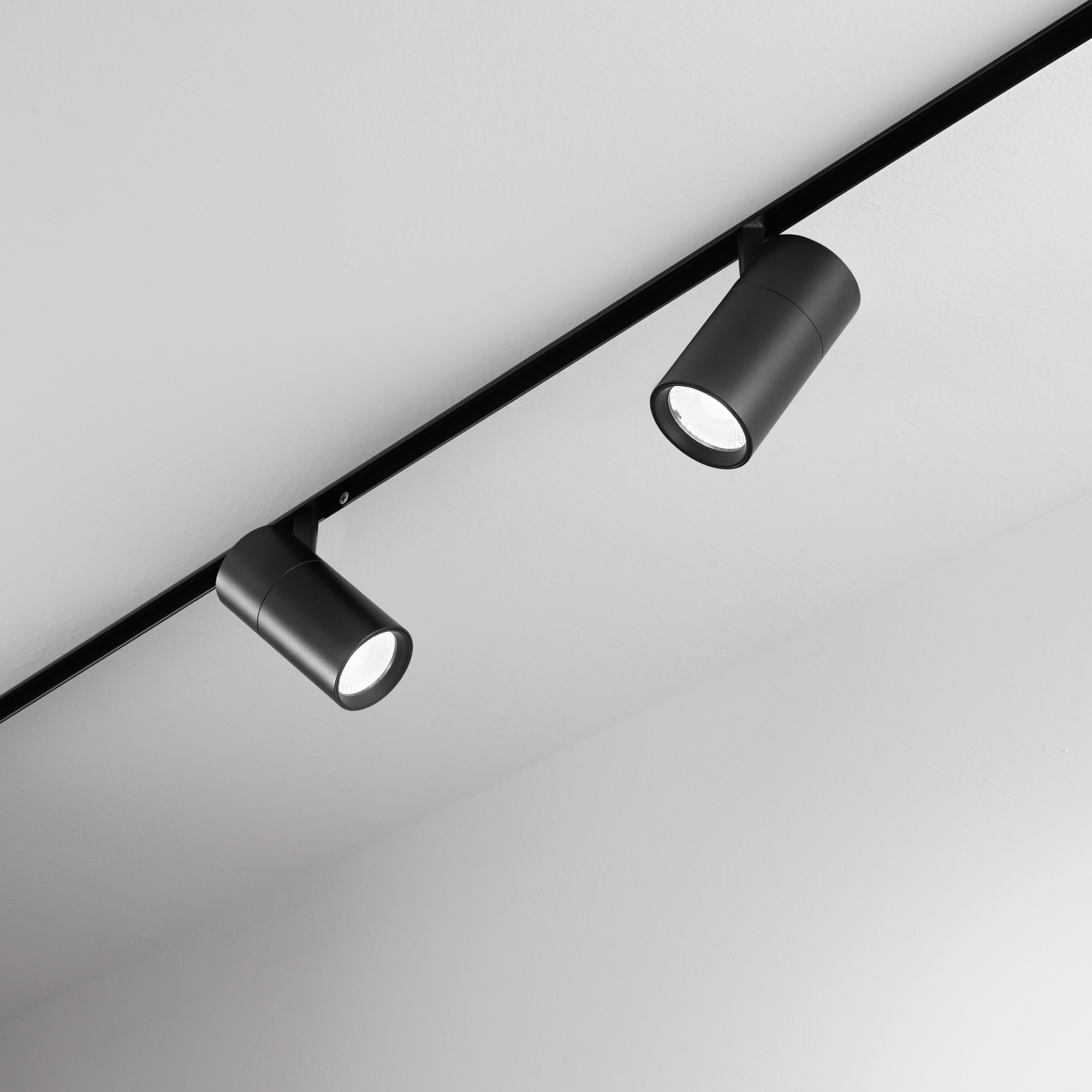 EGO TRACK SINGLE 19W 3000K ON-OFF WH