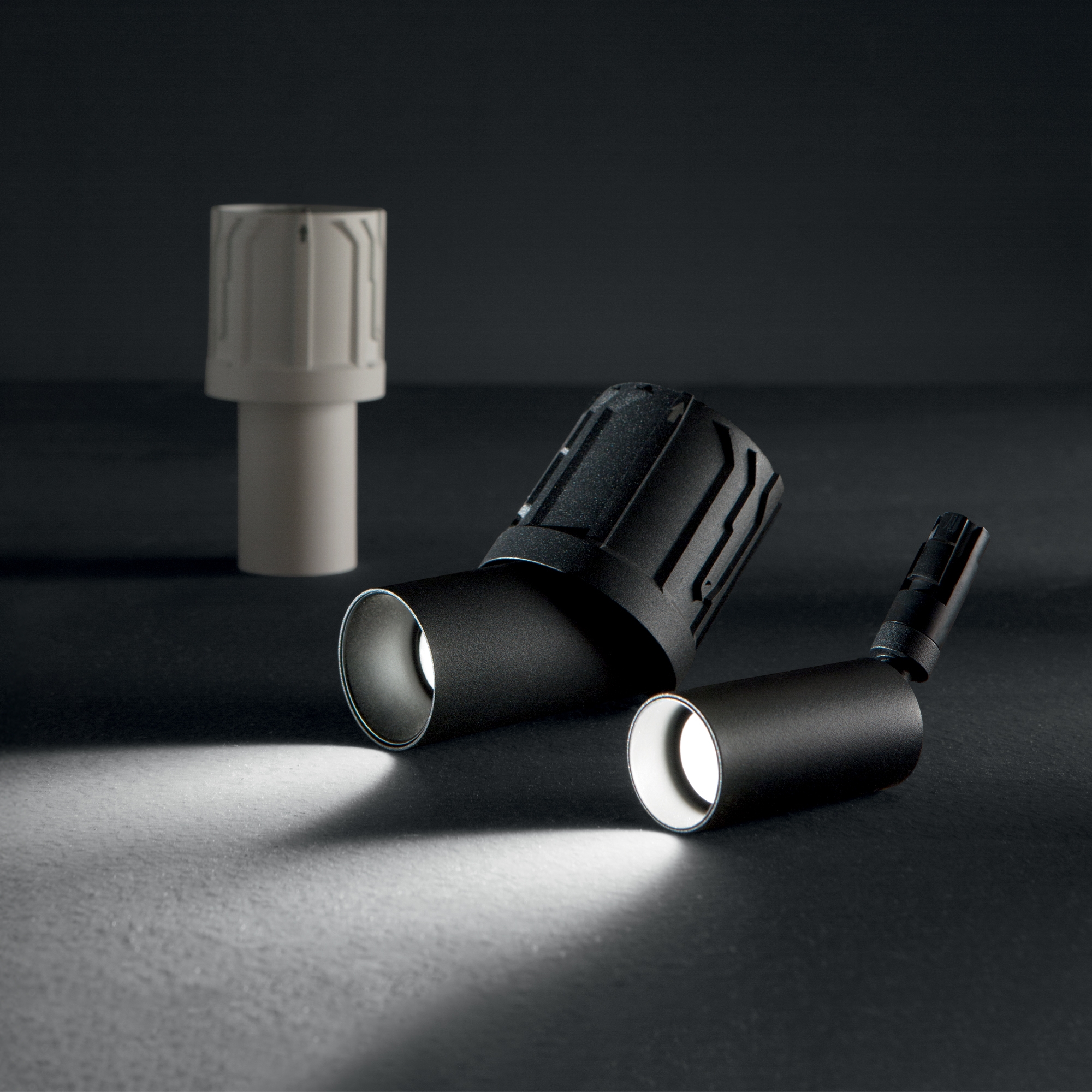 BEYOND SOURCE 10W NERO