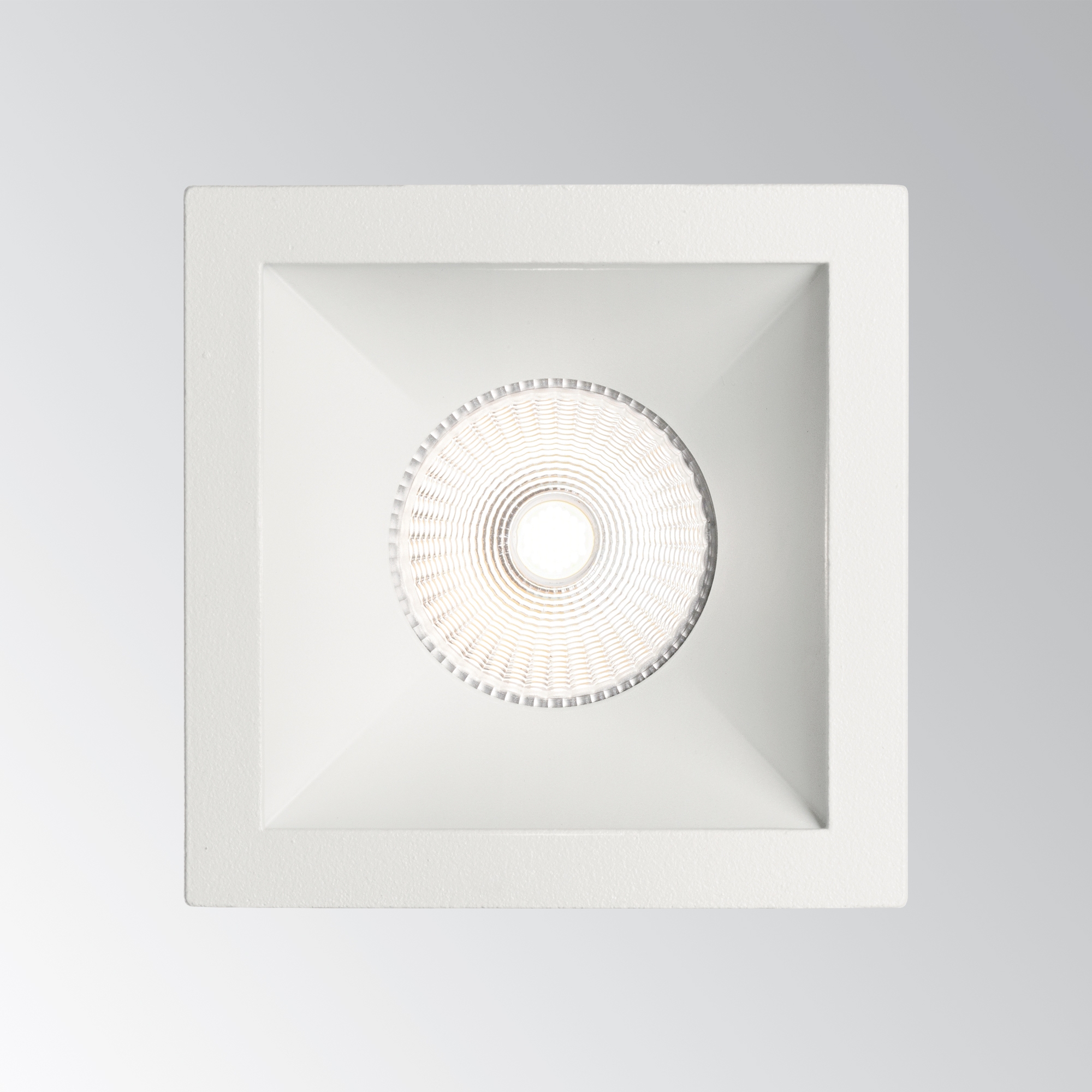 GAME TRIM SQUARE 11W 3000K WH WH IP65