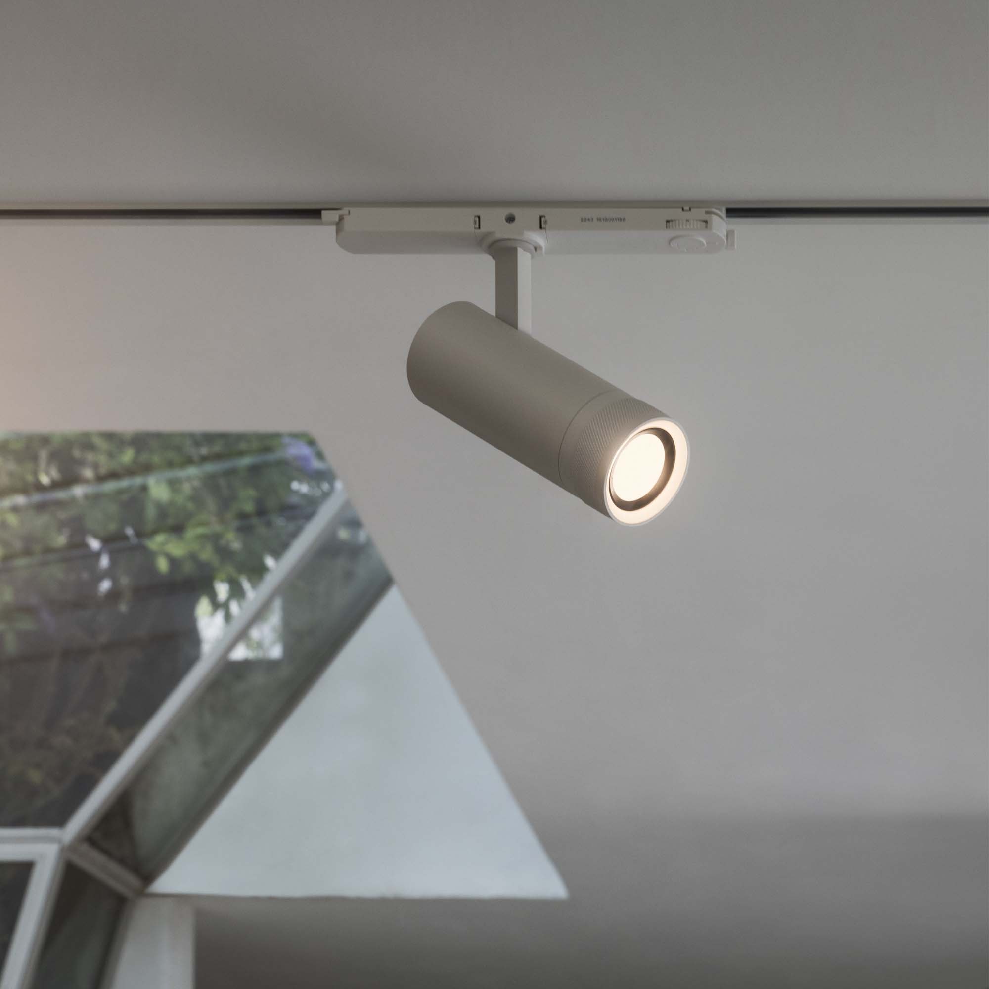 EOS TR 3-PHASE 25W 3000K DALI WH