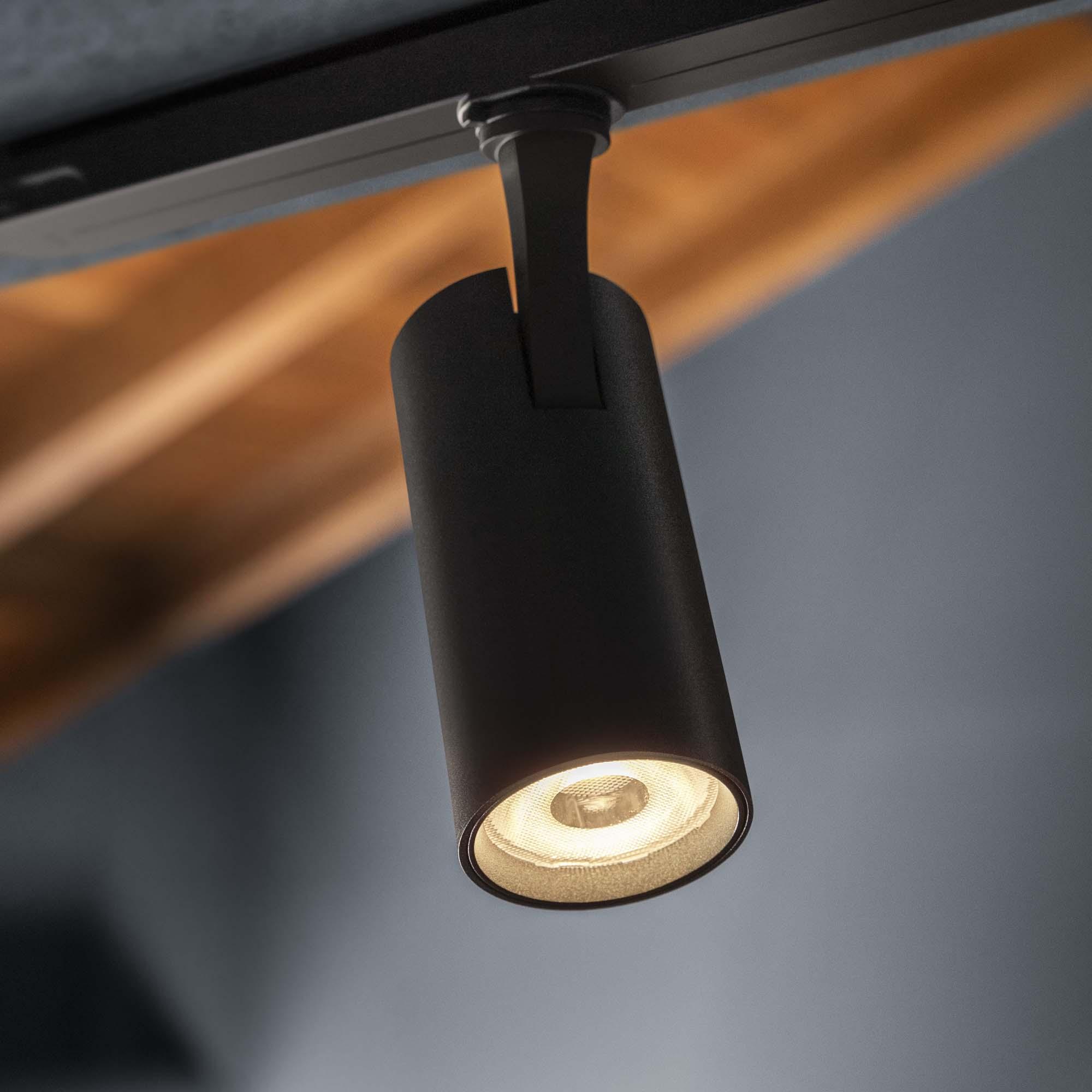 FOX TR 3-PHASE 08W CRI90 2700K ON-OFF BK