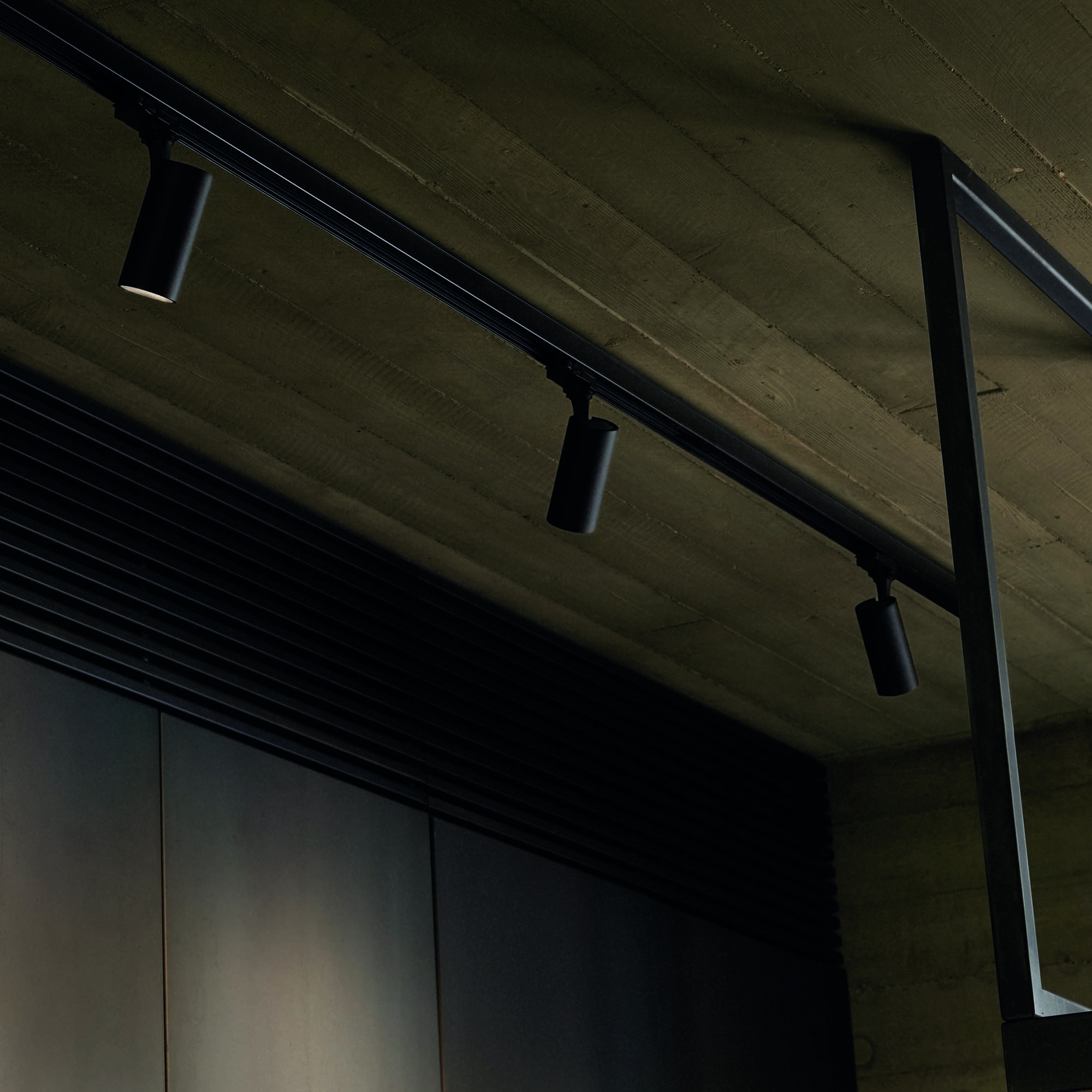 LINK 1-PHASE 3000MM PROFILE SURFACE BK