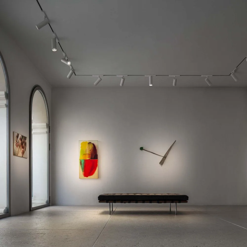 EOS TR 3-PHASE 15W 4000K ON-OFF WH - Location