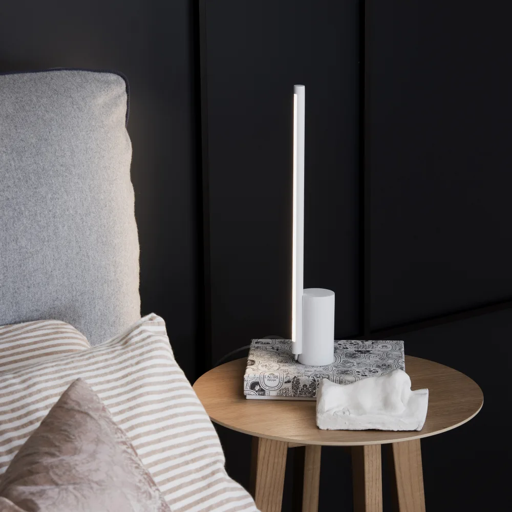 ESSENCE TL SQUARE BIANCO 3000K - Location