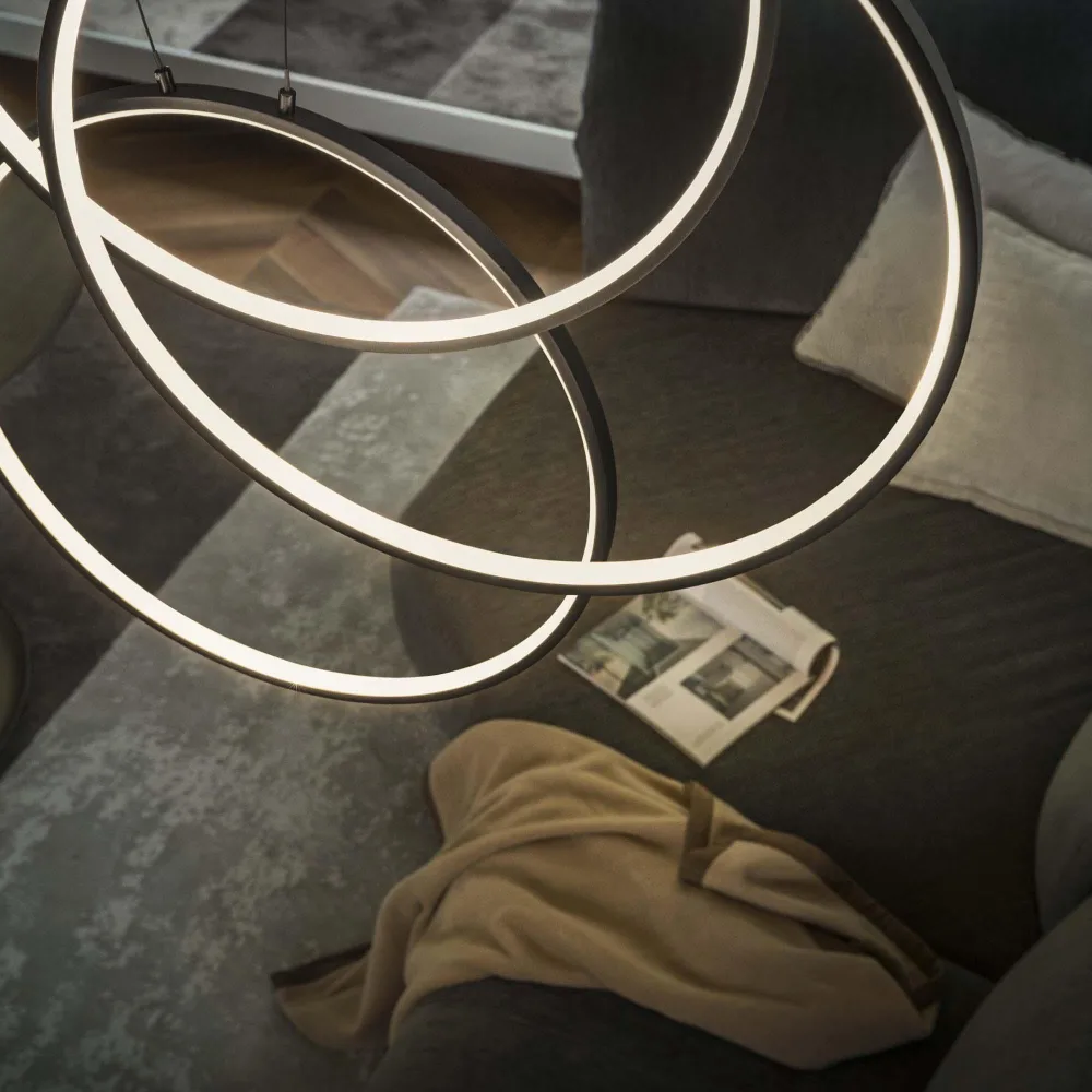 FRAME SP CERCHIO NERO 3000K - Location