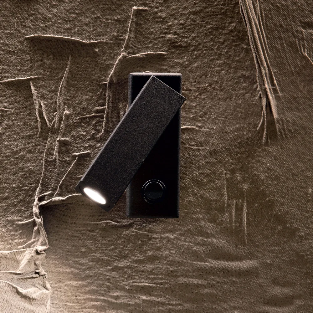 PAGE AP ROUND NERO - Location