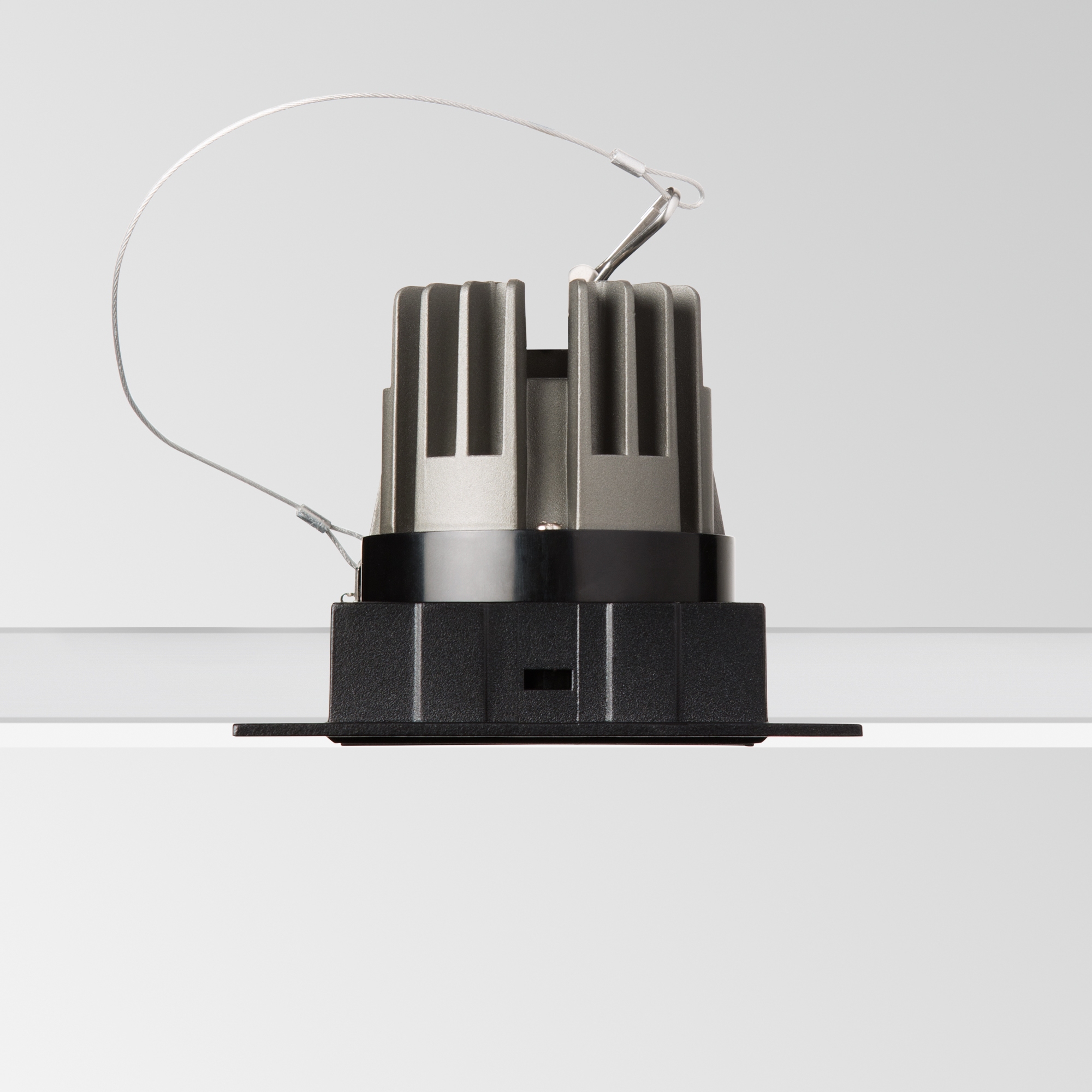 GAME TRIMLESS SQUARE 11W 3000K BI