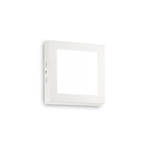UNIVERSAL PL D17 SQUARE 2700K