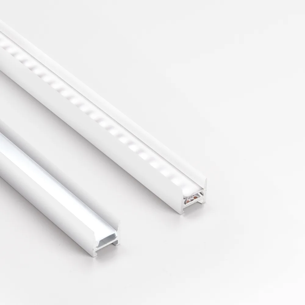 SLOT SUR D16 x D15 2000 mm WH